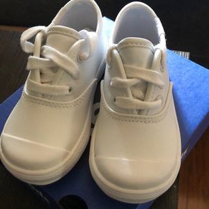 Toddler leather Laced sneakers